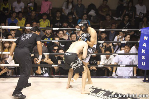 ธนพงศ์ ขุนหารแก้ว VS Patrick Sallin